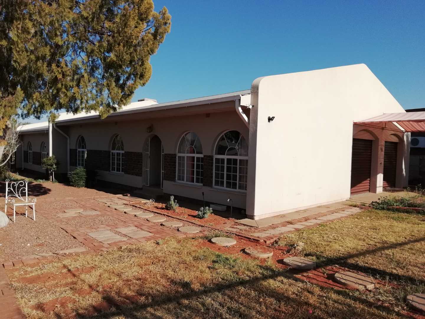 4 Bedroom Property for Sale in Flora Park Northern Cape